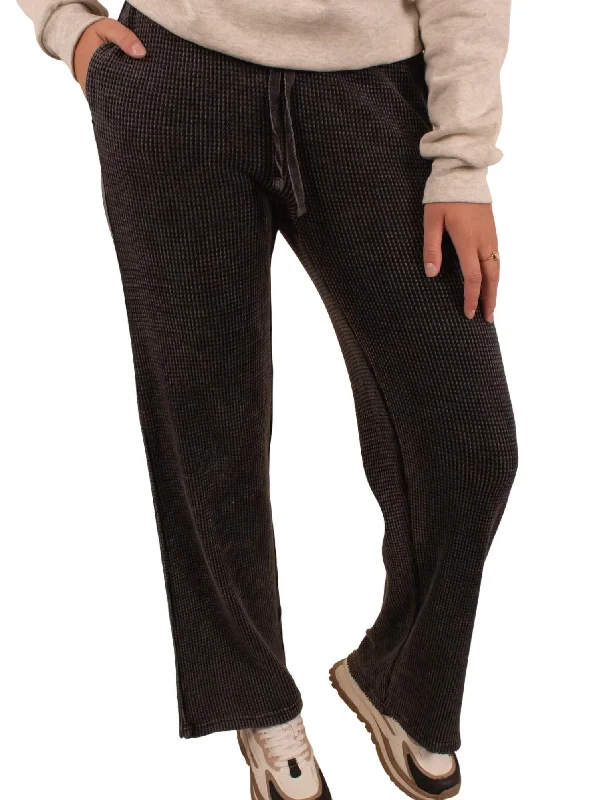 Elegant Fashion Lydia Waffle Knit Sweatpant In Charcoal