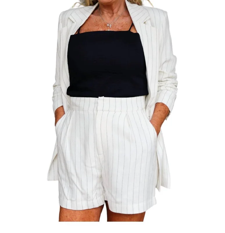 Sophisticated Style Ticket To Paradise Sorrento Stripe Short In White