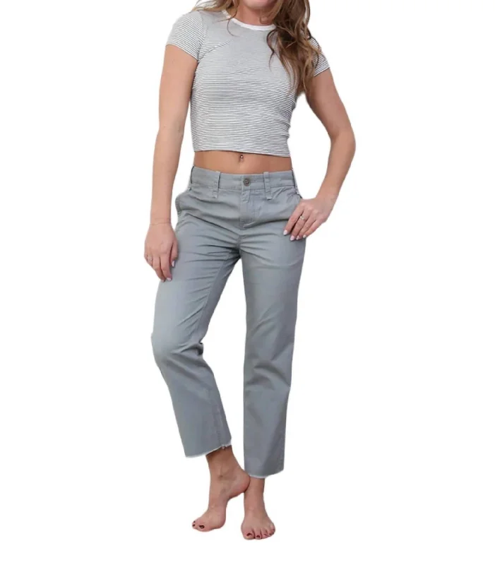 Fashion Essentials Market Capri Pants In Utility