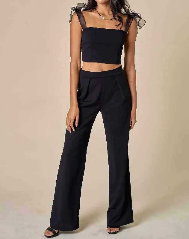 Fashion Forward Wide Leg Pants In Black