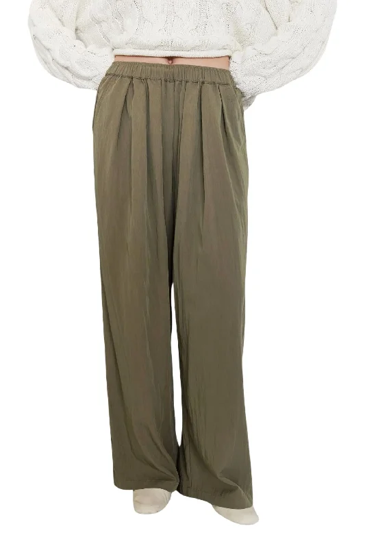 Wardrobe Upgrade Pull-On Pleated Wide Leg Pants In Olive