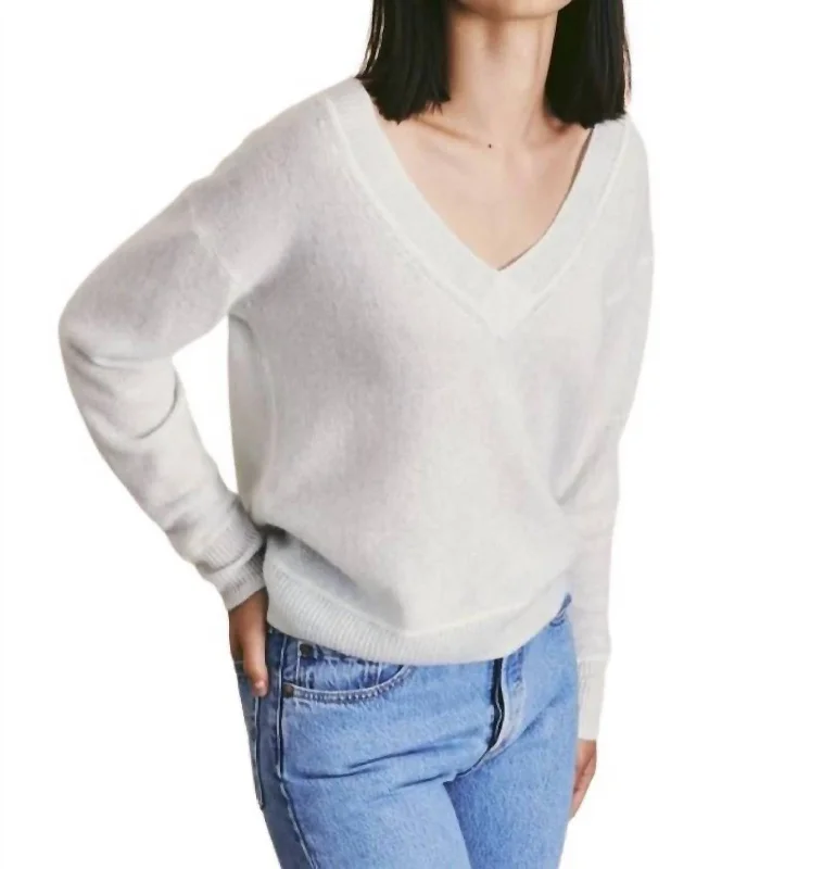 Effortless Everyday Wear Natia Cashmere Sweater In Light Sky Bluie