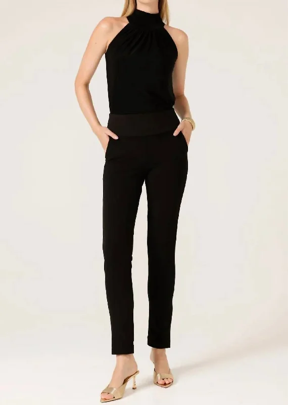 Charming Silhouette Tapered Leg Pants In Black