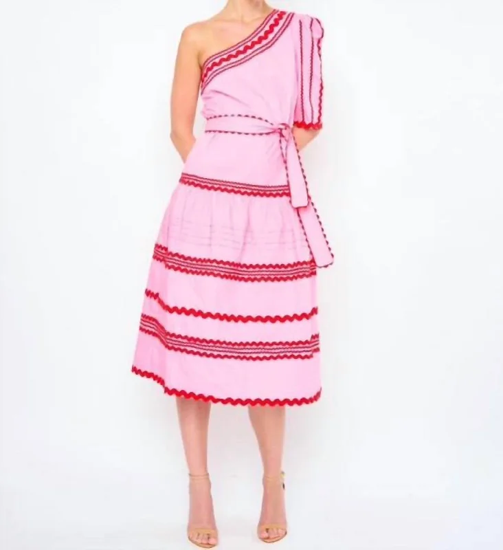 Massive Savings Off-Shoulder Kerrin Dress In Pink