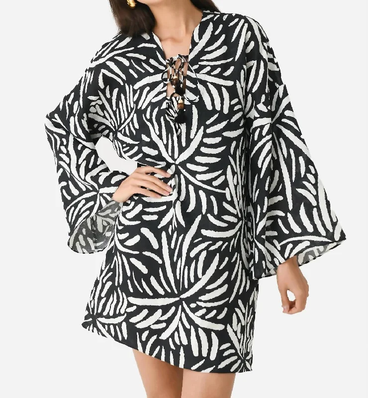 Season Transition Versatile Wear Clearance Turin Dress In Palm Black/white